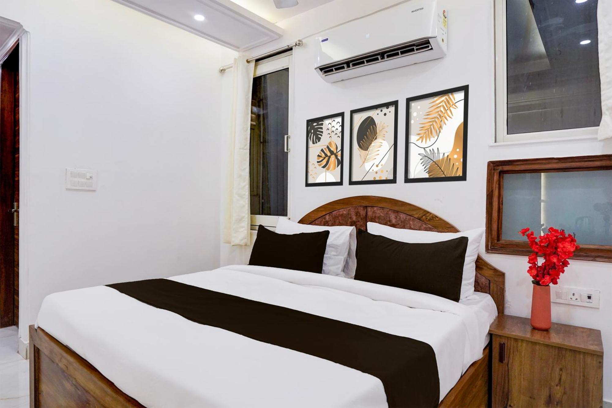 Townhouse Hotel Grand Emporio By Sbg Near Vaishali Metro Station Ghaziabad Exterior foto